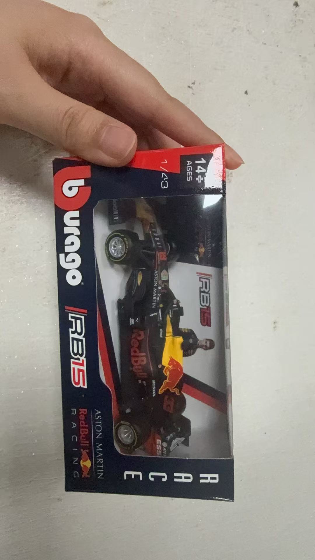 Modèle de voiture miniature en - Model Kit Italeri avis et prix