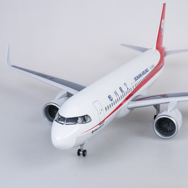 Modèle d'avion en résine moulé - Model Kit Ixchel avis et prix